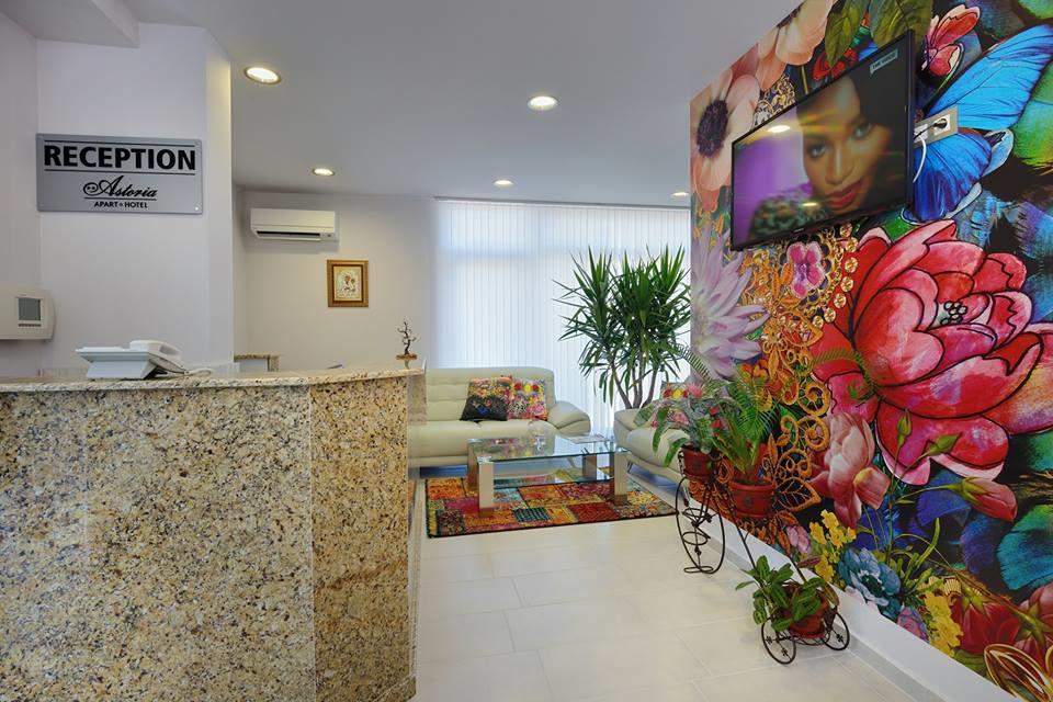 Aparthotel Astoria à Hisarya Extérieur photo