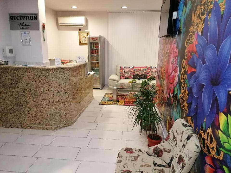 Aparthotel Astoria à Hisarya Extérieur photo
