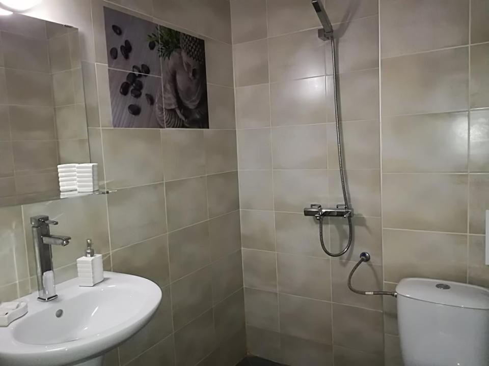 Aparthotel Astoria à Hisarya Extérieur photo